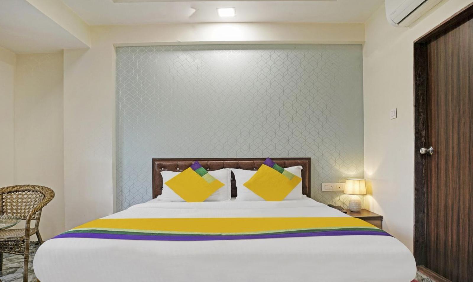 Glitz Hotels Golden Birds - Mahape, Nova Bombaim Exterior foto
