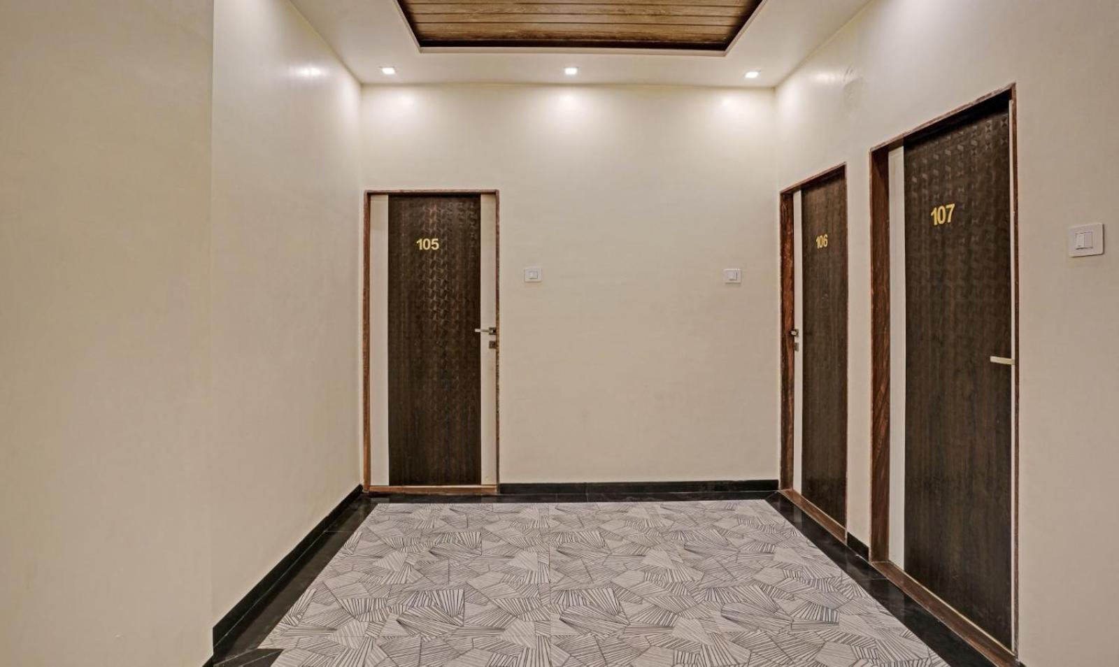 Glitz Hotels Golden Birds - Mahape, Nova Bombaim Exterior foto